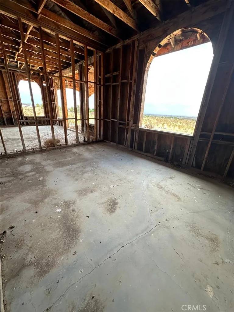 Pearblossom, CA 93553,33553 Longview Road