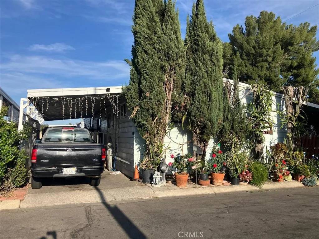 Chatsworth, CA 91311,21001 Plummer #107