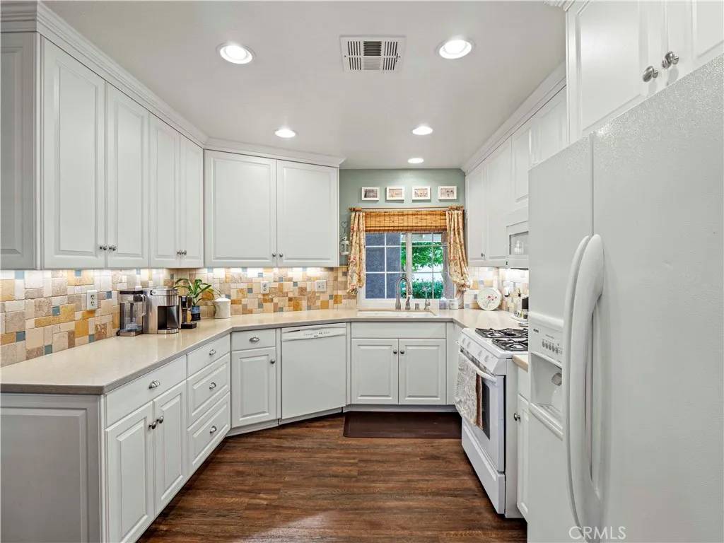 Saugus, CA 91390,22865 Tamarack Lane