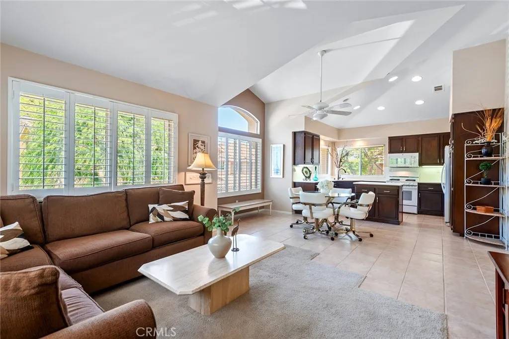 Simi Valley, CA 93065,494 Bannister Way #B