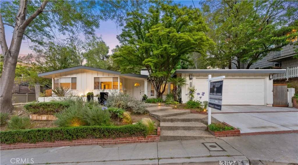 Sherman Oaks, CA 91403,3624 Loadstone Drive