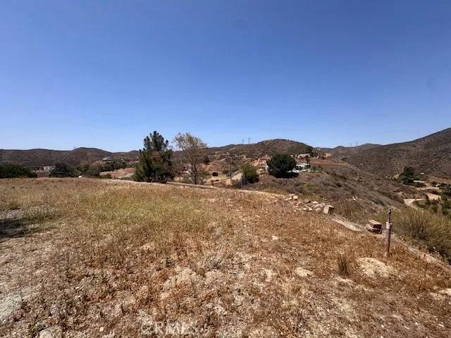 Agua Dulce, CA 91390,33297 Wagon Wheel