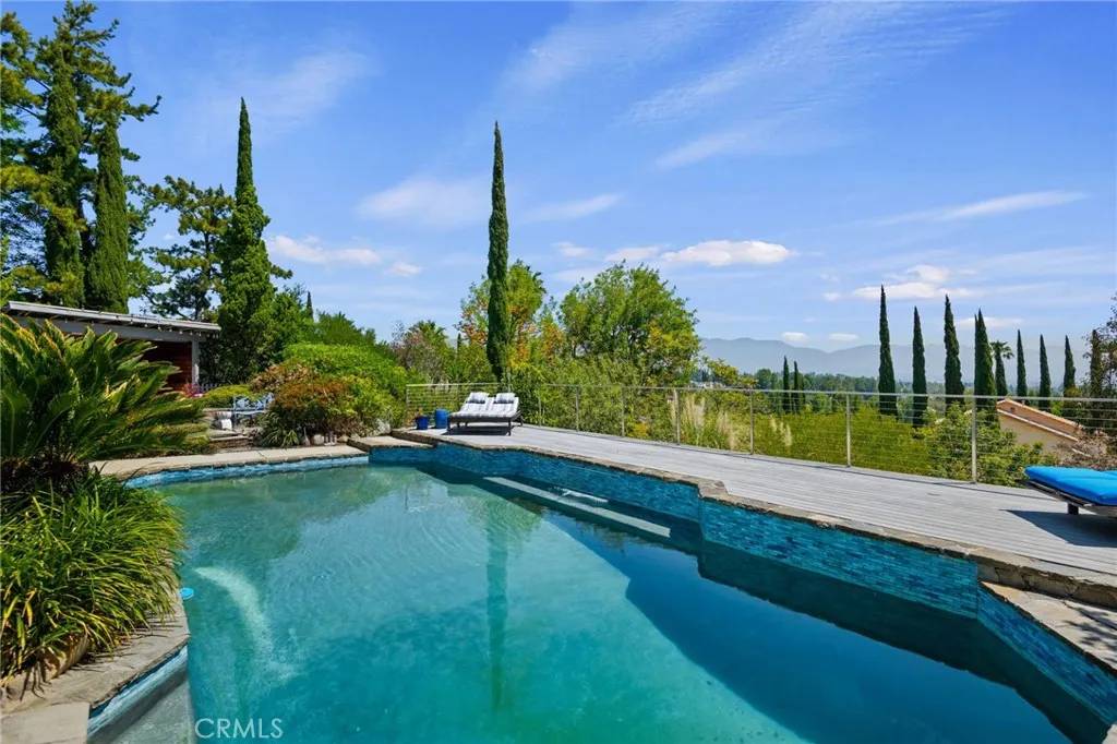 Granada Hills, CA 91344,12320 Louise Avenue
