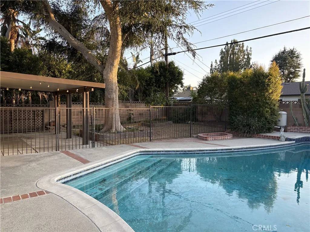 West Hills, CA 91307,6621 Berquist Avenue