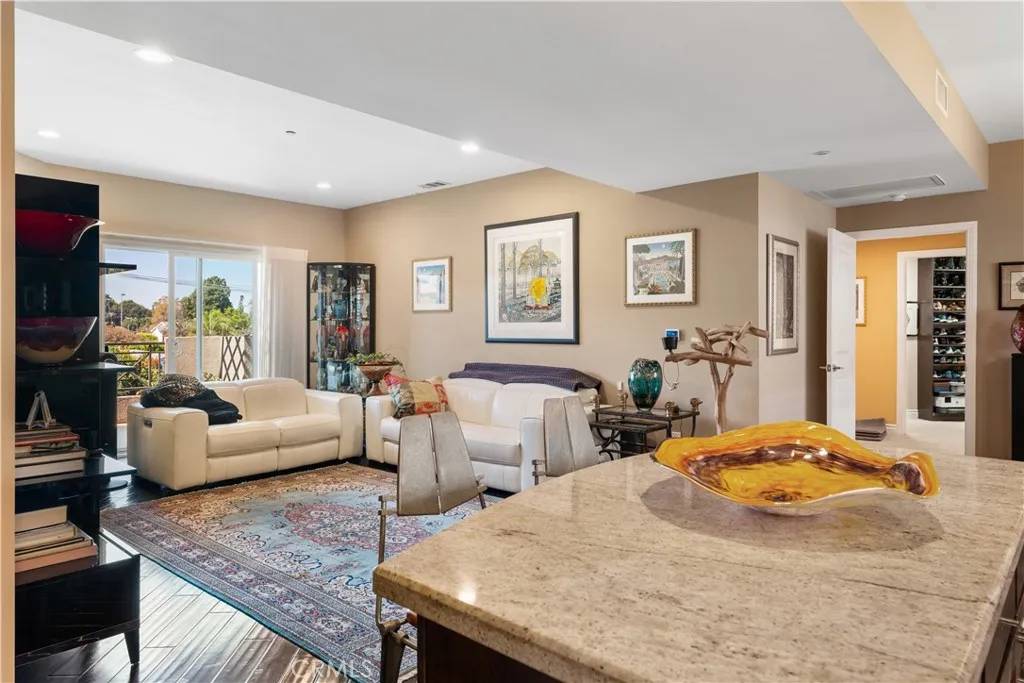 Studio City, CA 91604,4424 Whitsett Avenue #312