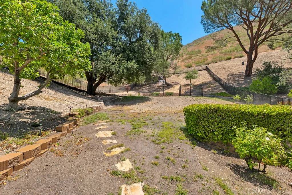Agoura Hills, CA 91301,5792 Carell Avenue