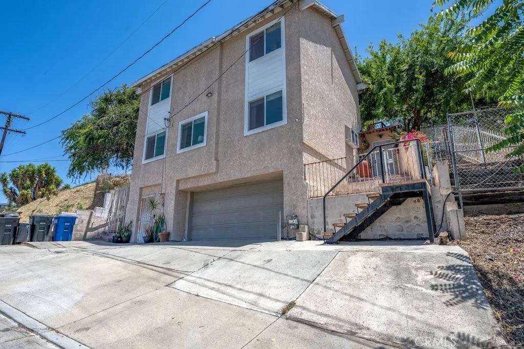 East Los Angeles, CA 90063,1134 N Rowan Avenue