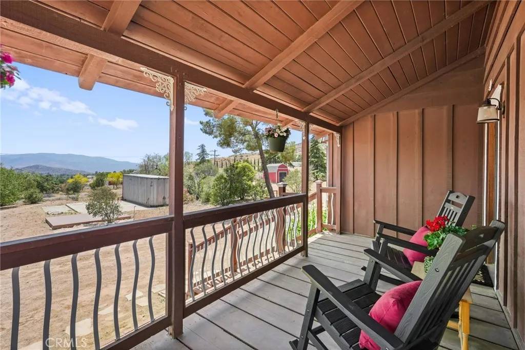 Agua Dulce, CA 91390,10821 Los Jordans Road