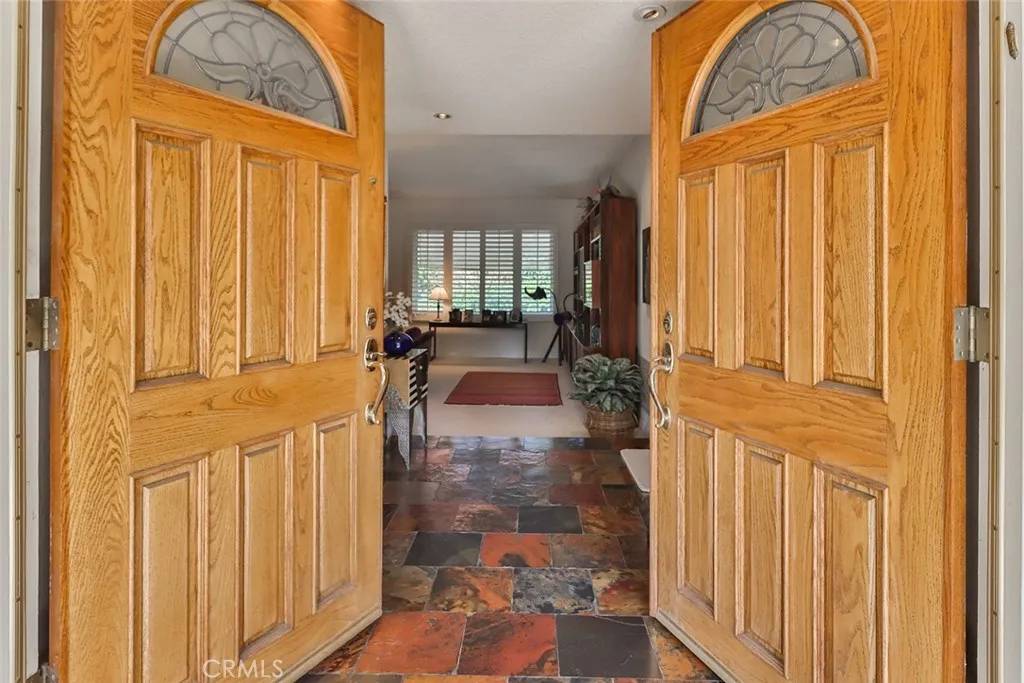 Northridge, CA 91325,9845 Encino Avenue