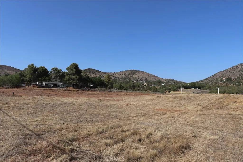 Agua Dulce, CA 91350,0 Hanawalt