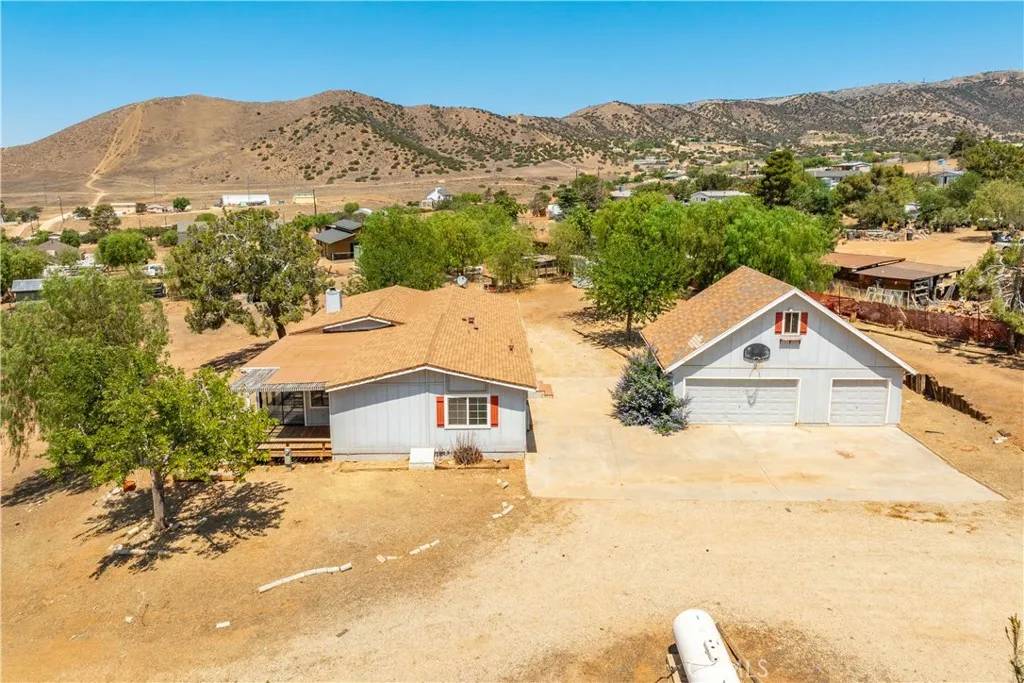 Acton, CA 93510,34821 Katherinel Avenue