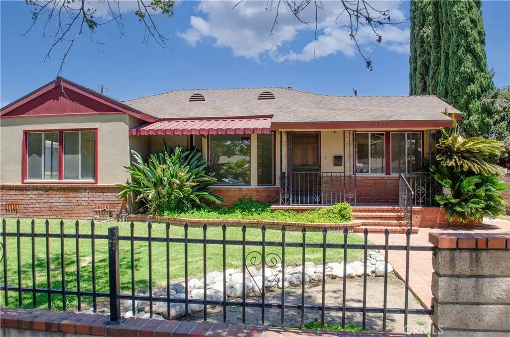 Granada Hills, CA 91344,10520 Haskell Avenue