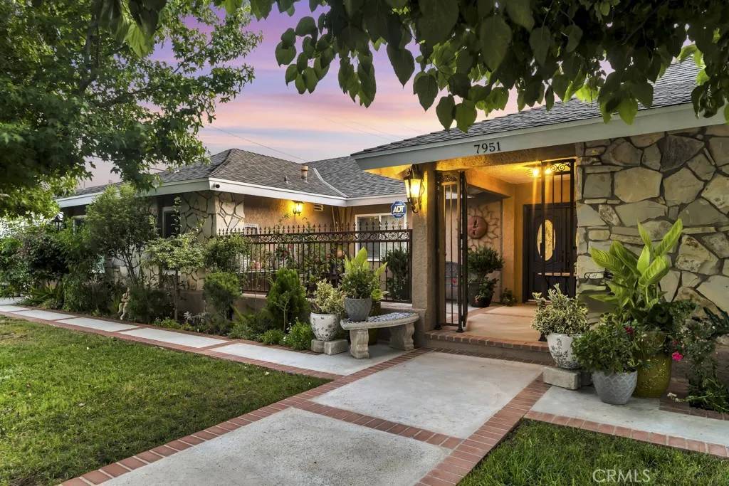 West Hills, CA 91304,7951 Woodlake Avenue