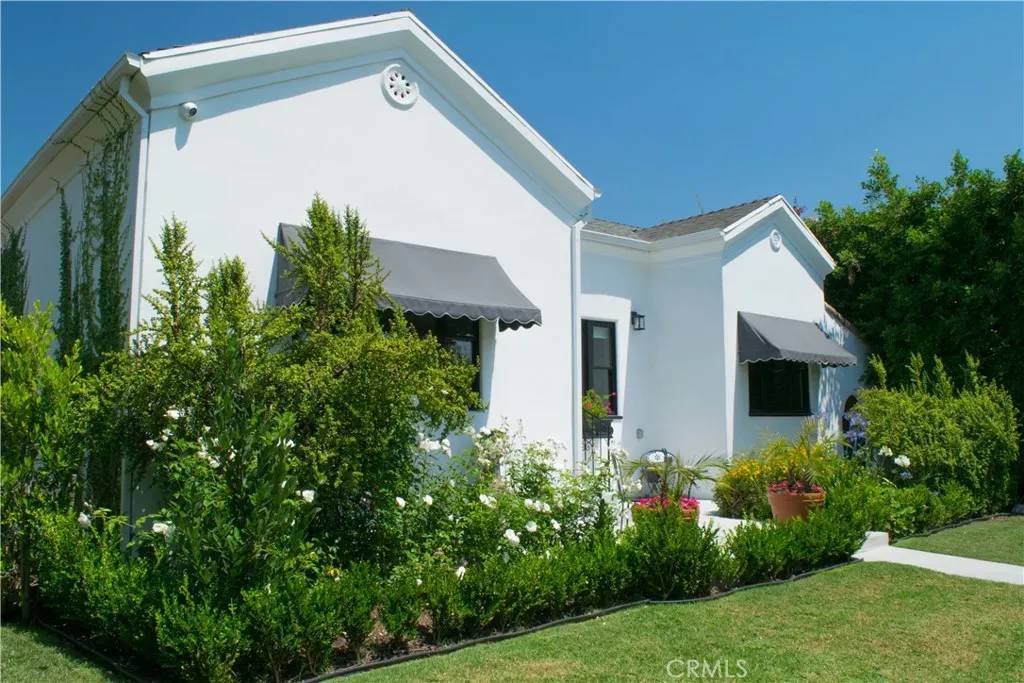 Los Angeles, CA 90048,542 N Kilkea Drive