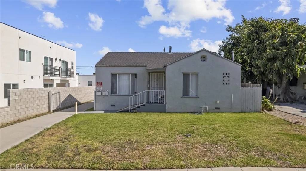Los Angeles, CA 90047,1548 W 84th Street
