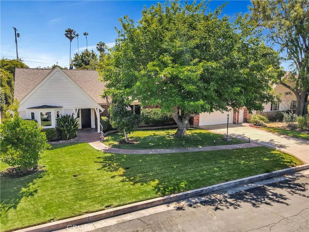 Van Nuys, CA 91406,6818 Chisholm Avenue
