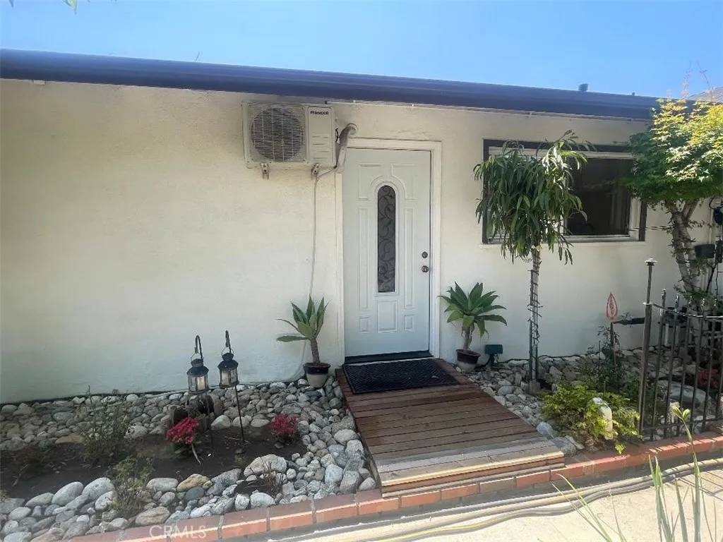 West Hills, CA 91307,23415 Vanowen Street