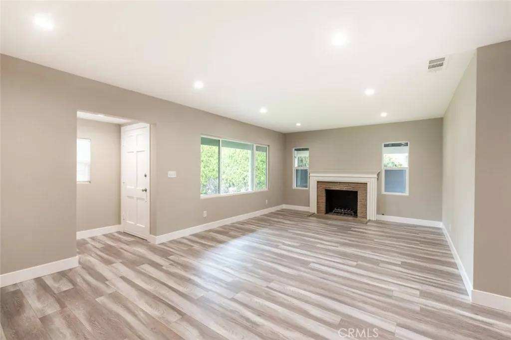 Valley Glen, CA 91405,6633 Costello Avenue
