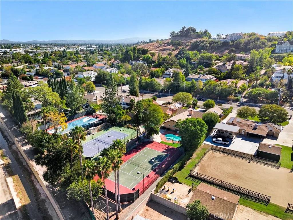 Chatsworth, CA 91311,22329 Plummer Street