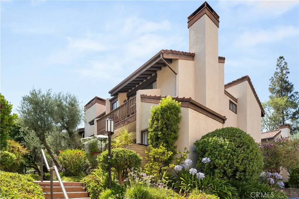 Woodland Hills, CA 91367,21730 Marylee Street #29