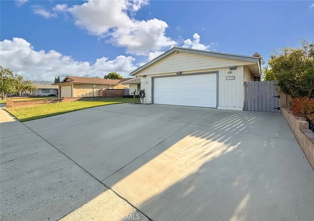 Simi Valley, CA 93063,2191 Hilldale Avenue