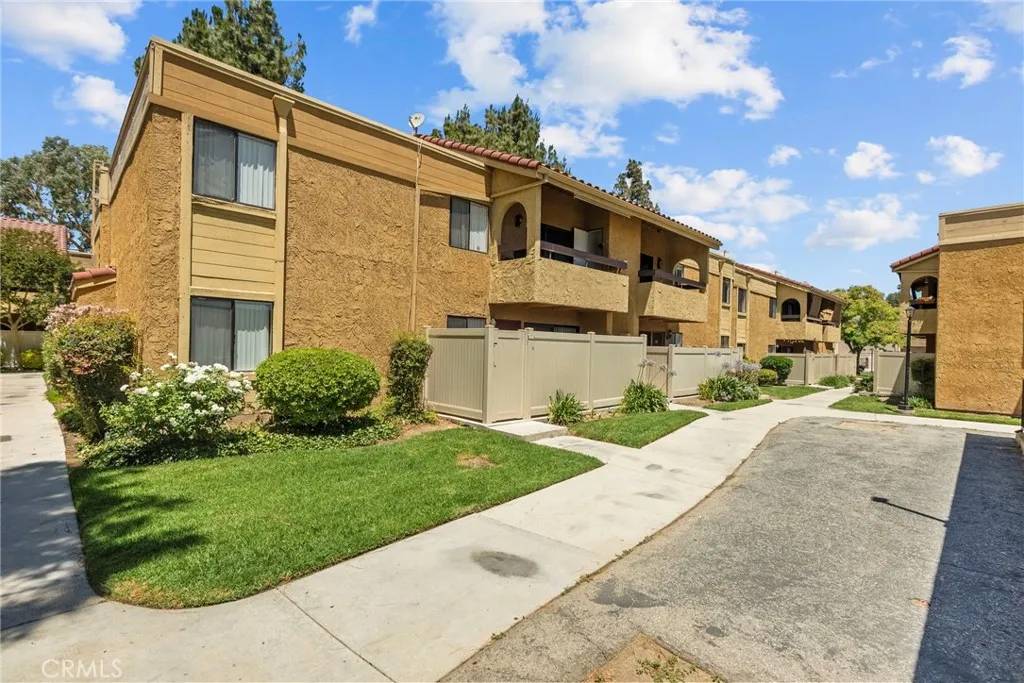Canyon Country, CA 91351,18750 Mandan Street #1112
