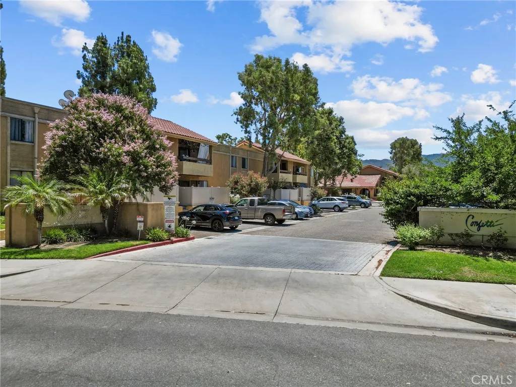 Canyon Country, CA 91351,18750 Mandan Street #1112