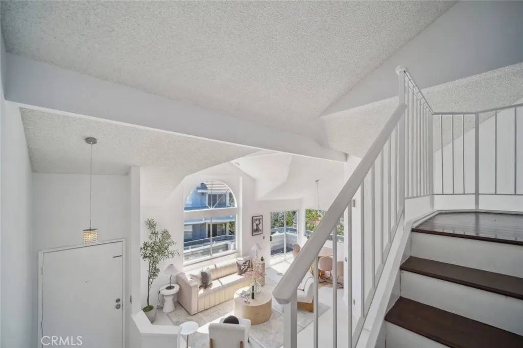 Canyon Country, CA 91351,26970 Flo Lane #310