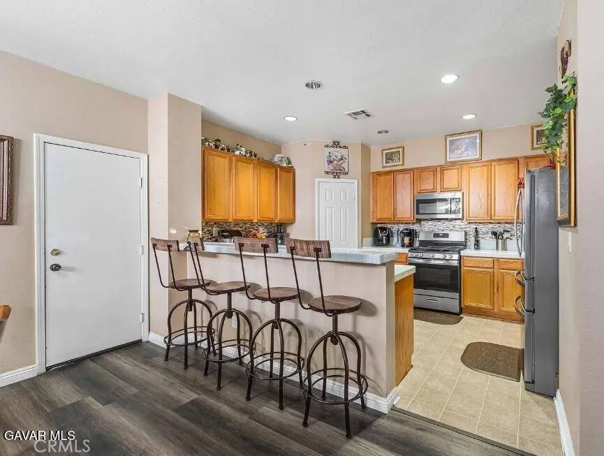 Palmdale, CA 93550,2562 Kenwood Court