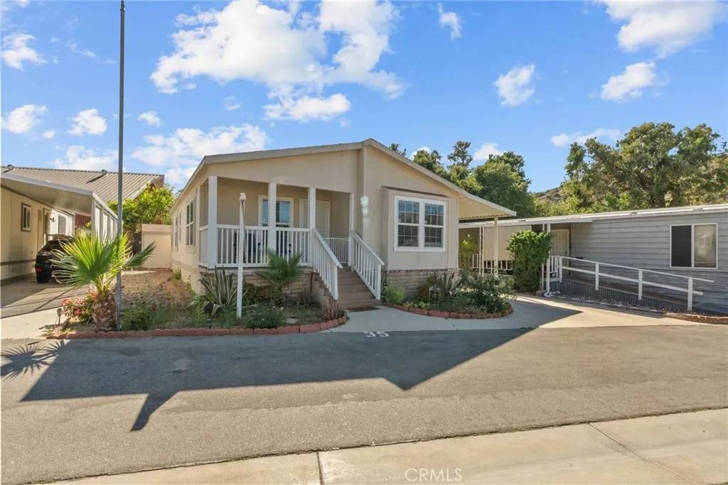 Chatsworth, CA 91311,11401 Topanga Canyon #35