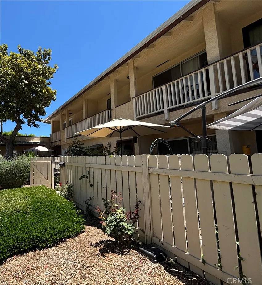 Reseda, CA 91335,8060 Canby Avenue #2