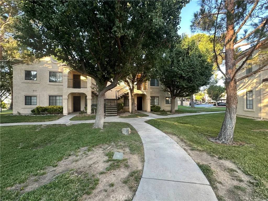Palmdale, CA 93550,2554 Olive Drive #12