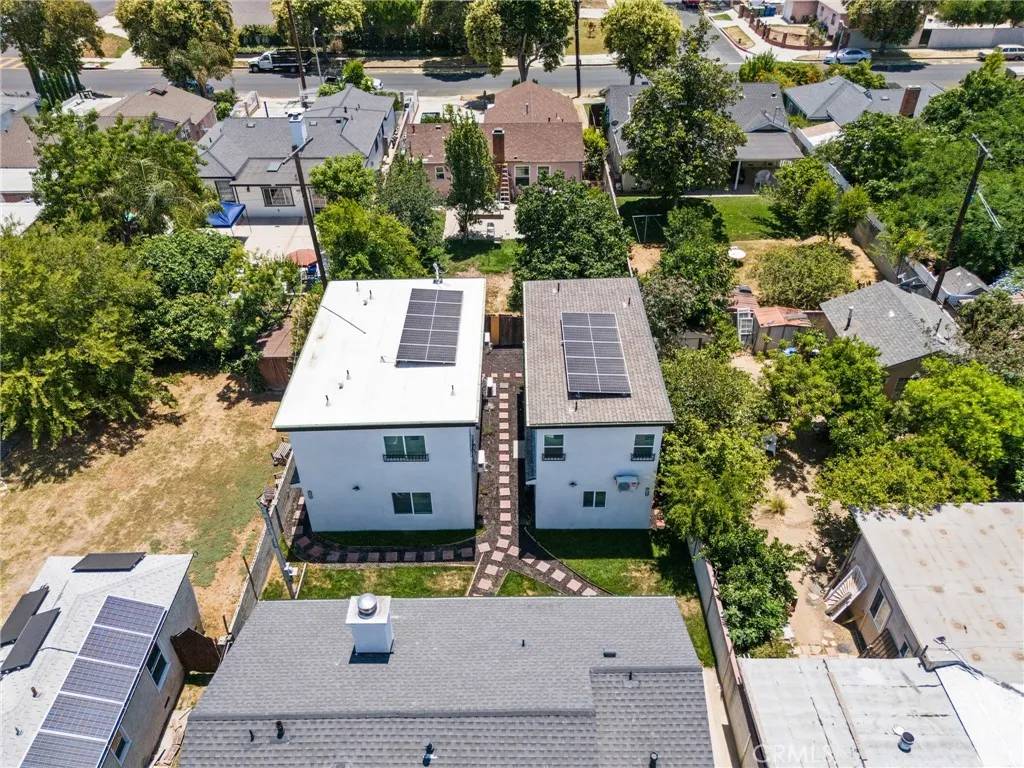 Reseda, CA 91335,18656 Runnymede Street
