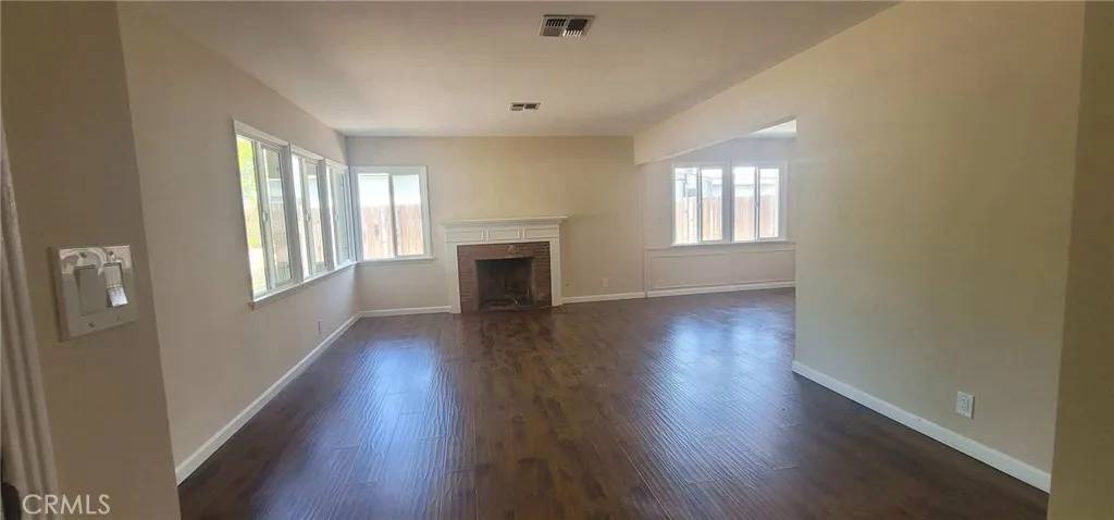 North Hollywood, CA 91606,6333 Vicland Place