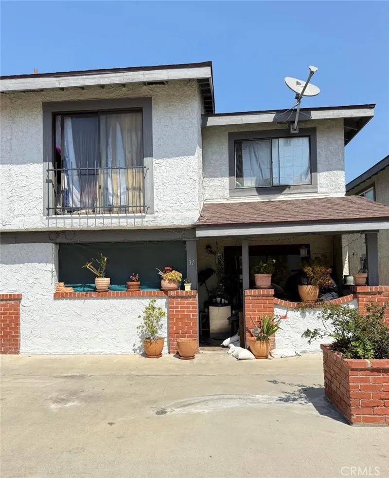 Gardena, CA 90247,1239 W Rosecrans