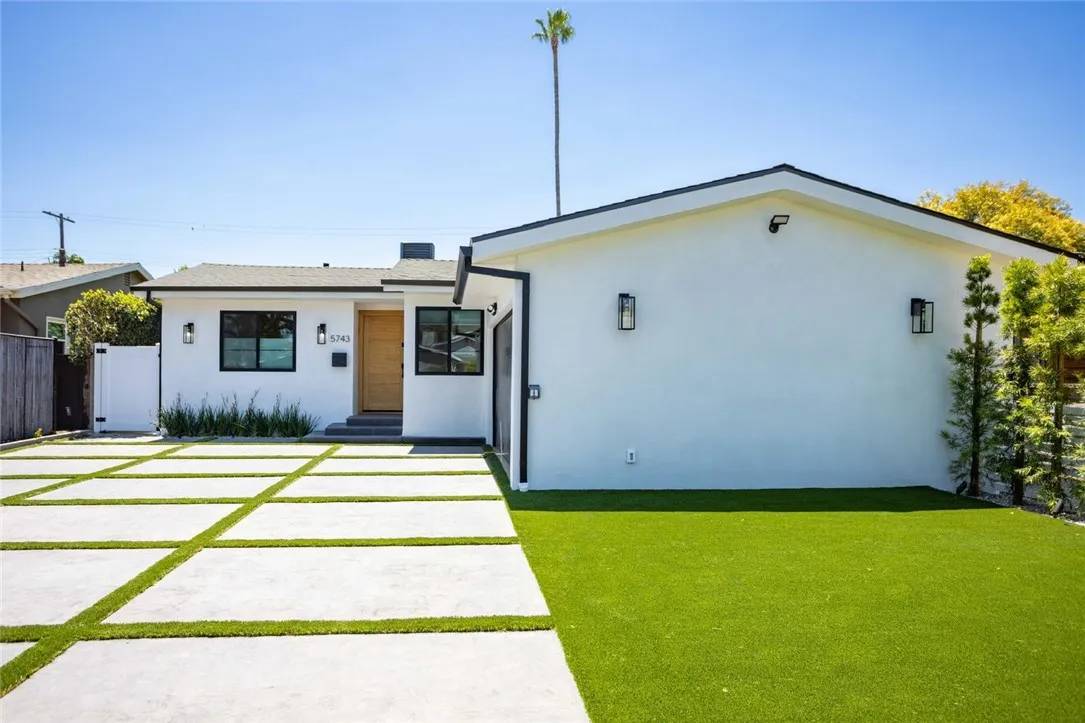 Sherman Oaks, CA 91411,5743 Natick Avenue
