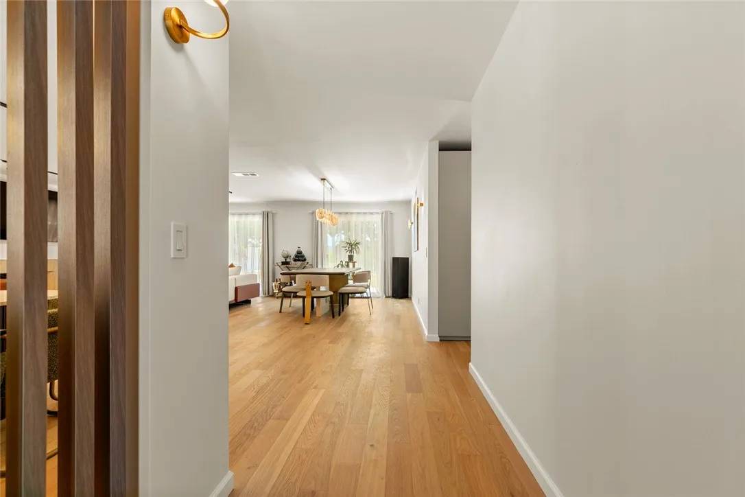 Calabasas, CA 91302,26144 Kenrose Circle