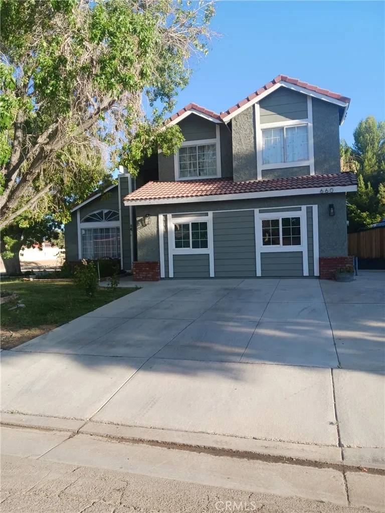 Lancaster, CA 93535,660 E Avenue J10