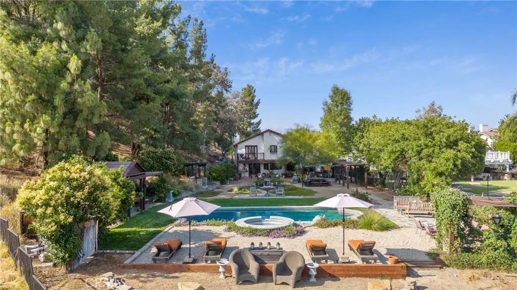 West Hills, CA 91304,24042 Ingomar Street