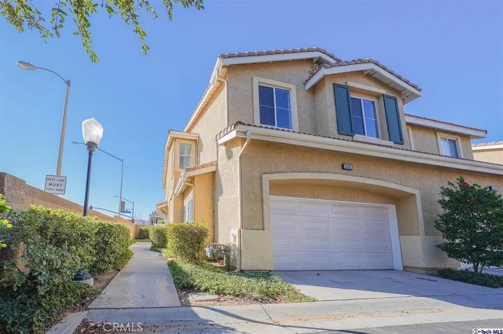 Saugus, CA 91350,25401 Holly Beach Drive