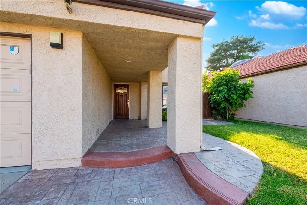 Simi Valley, CA 93063,2383 Hampton Avenue
