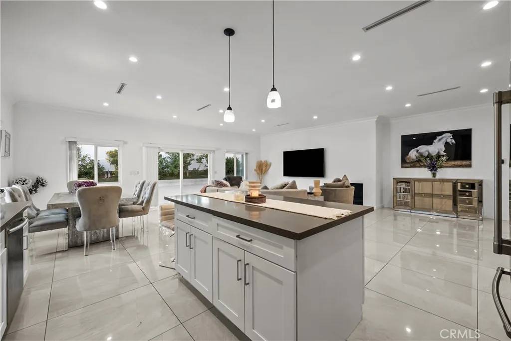 Granada Hills, CA 91344,11209 Forbes Avenue
