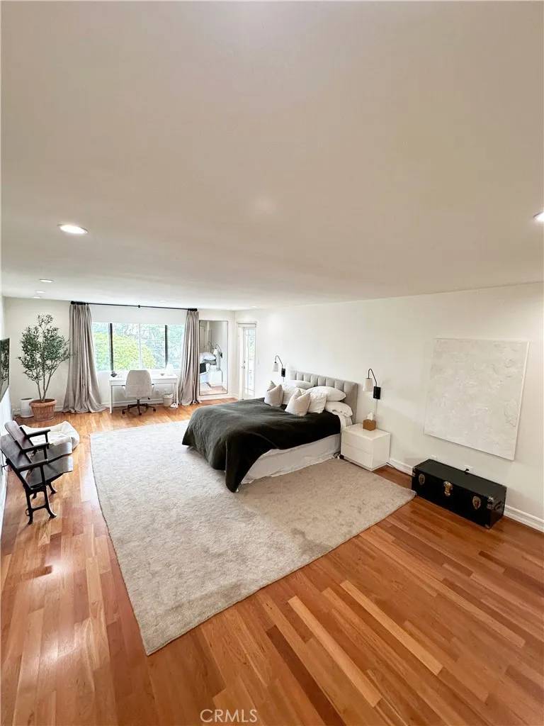 Los Angeles, CA 90035,1310 Roxbury Drive #302