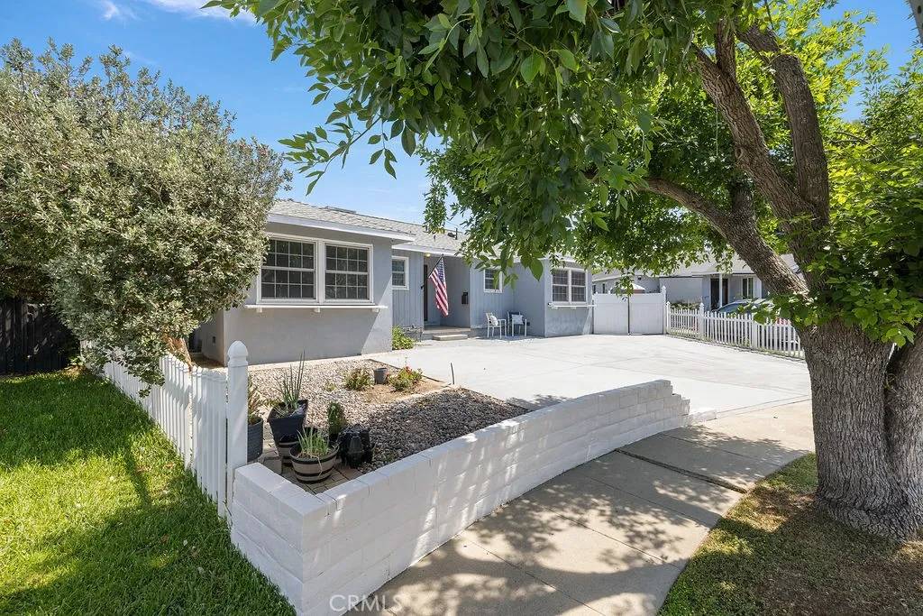 Granada Hills, CA 91344,11012 Montgomery Avenue