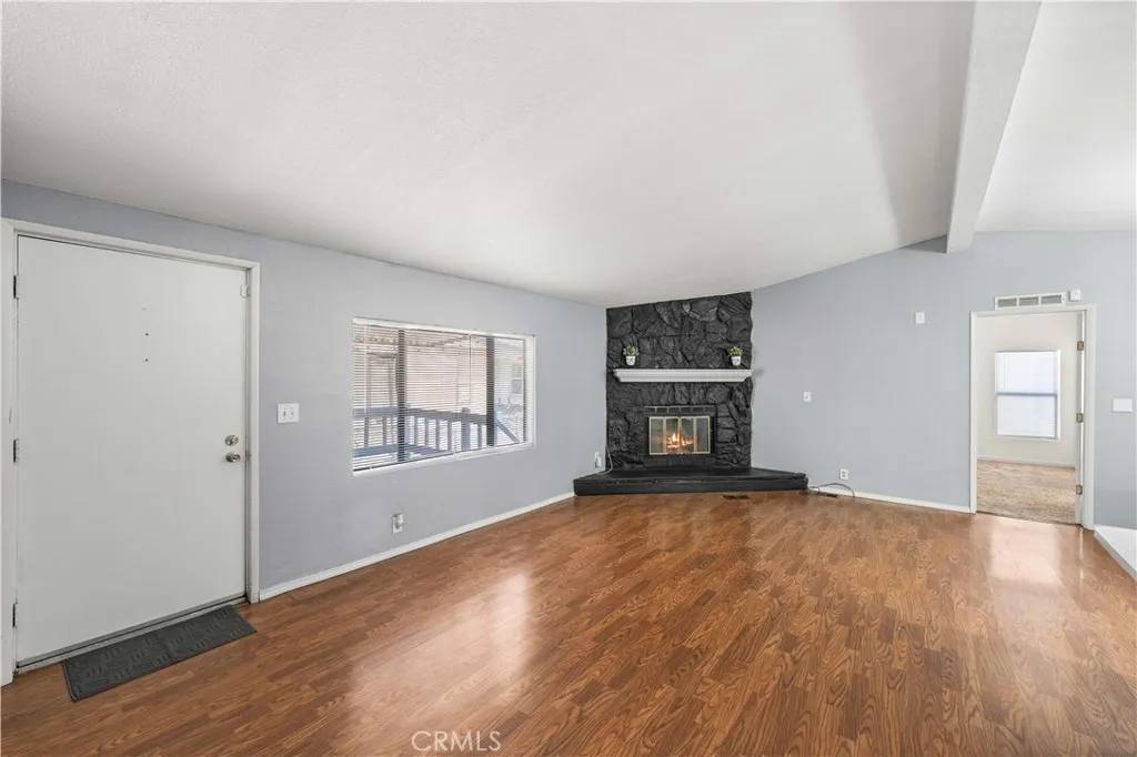 Lancaster, CA 93535,2121 E Avenue I #17