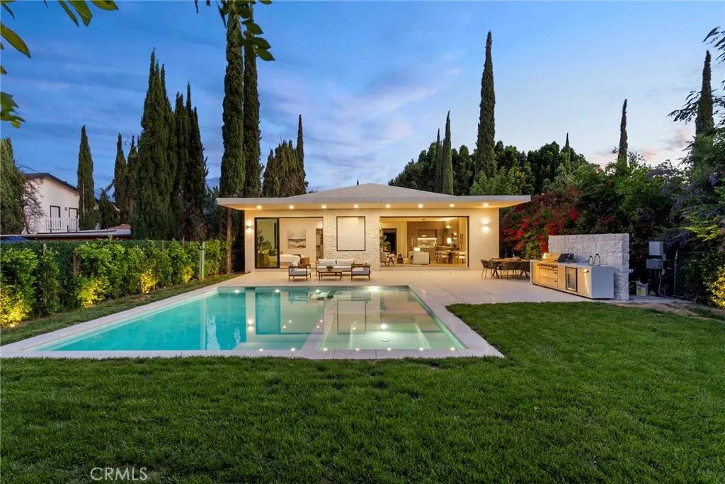 Encino, CA 91316,17827 Miranda Street
