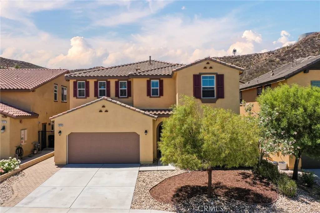 Saugus, CA 91350,28245 Nield Court