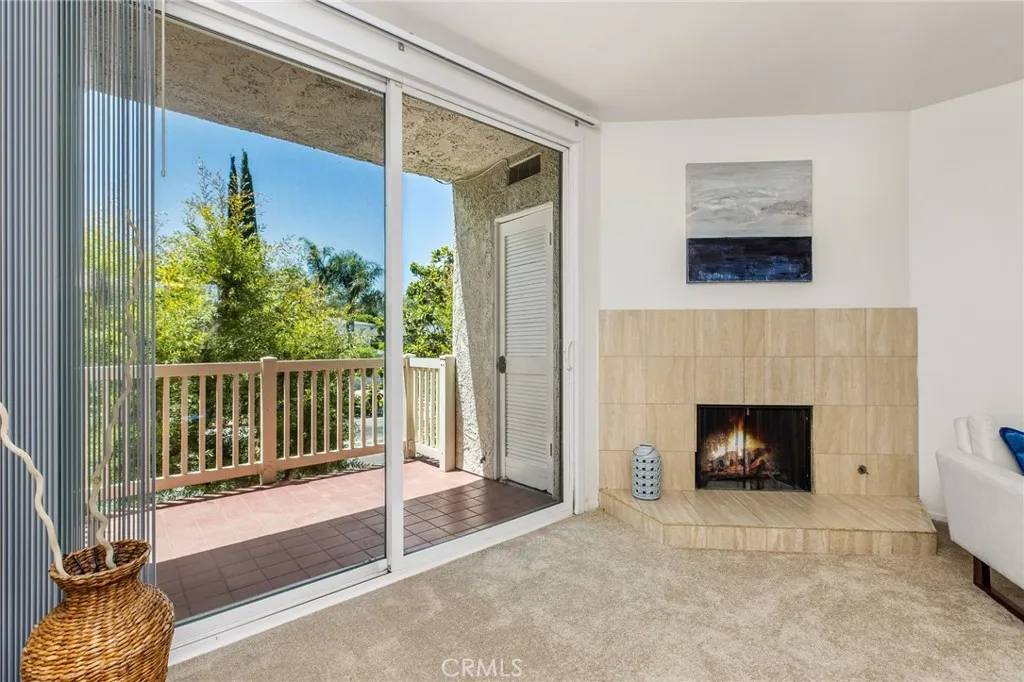 Sherman Oaks, CA 91423,14315 Riverside Drive #209