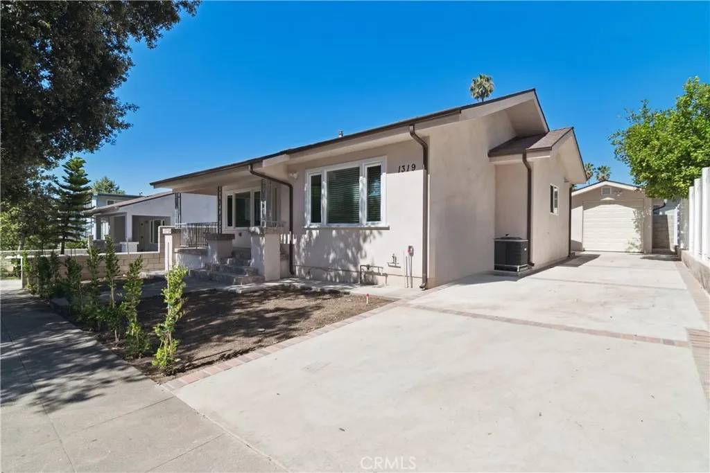 Pasadena, CA 91104,1319 N Hudson Avenue
