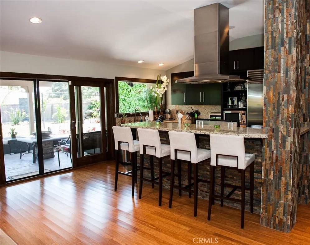 Woodland Hills, CA 91367,5760 Ostin Avenue